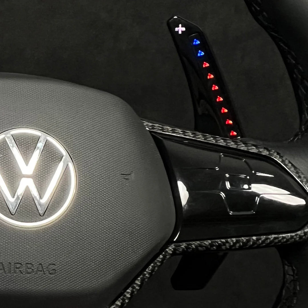 VW GOLF MK8 VOLANTE EN FIBRA DE CARBONO