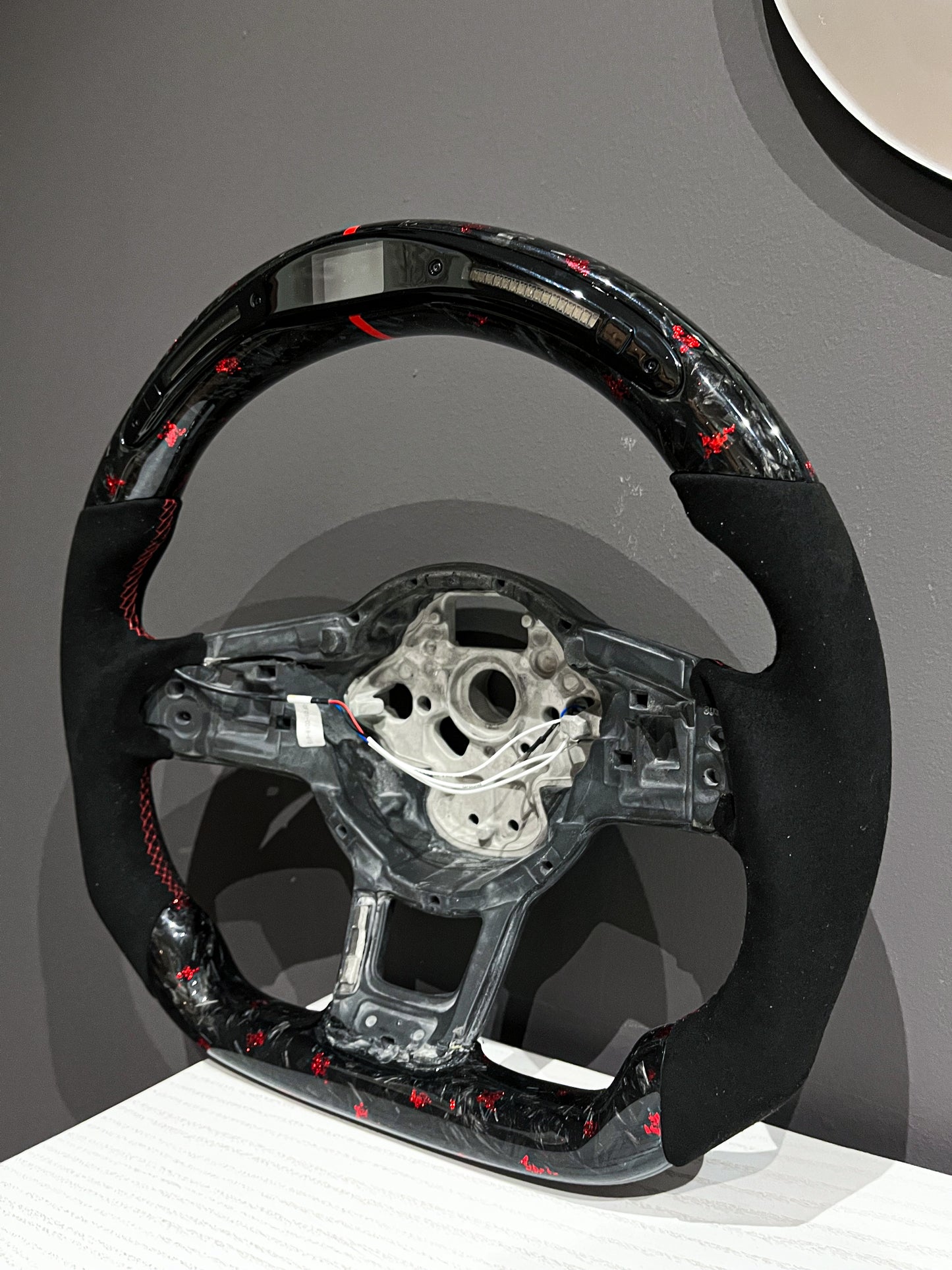 VW GOLF-7 / POLO / SCIROCCO CARBON FIBER STEERING WHEEL LED