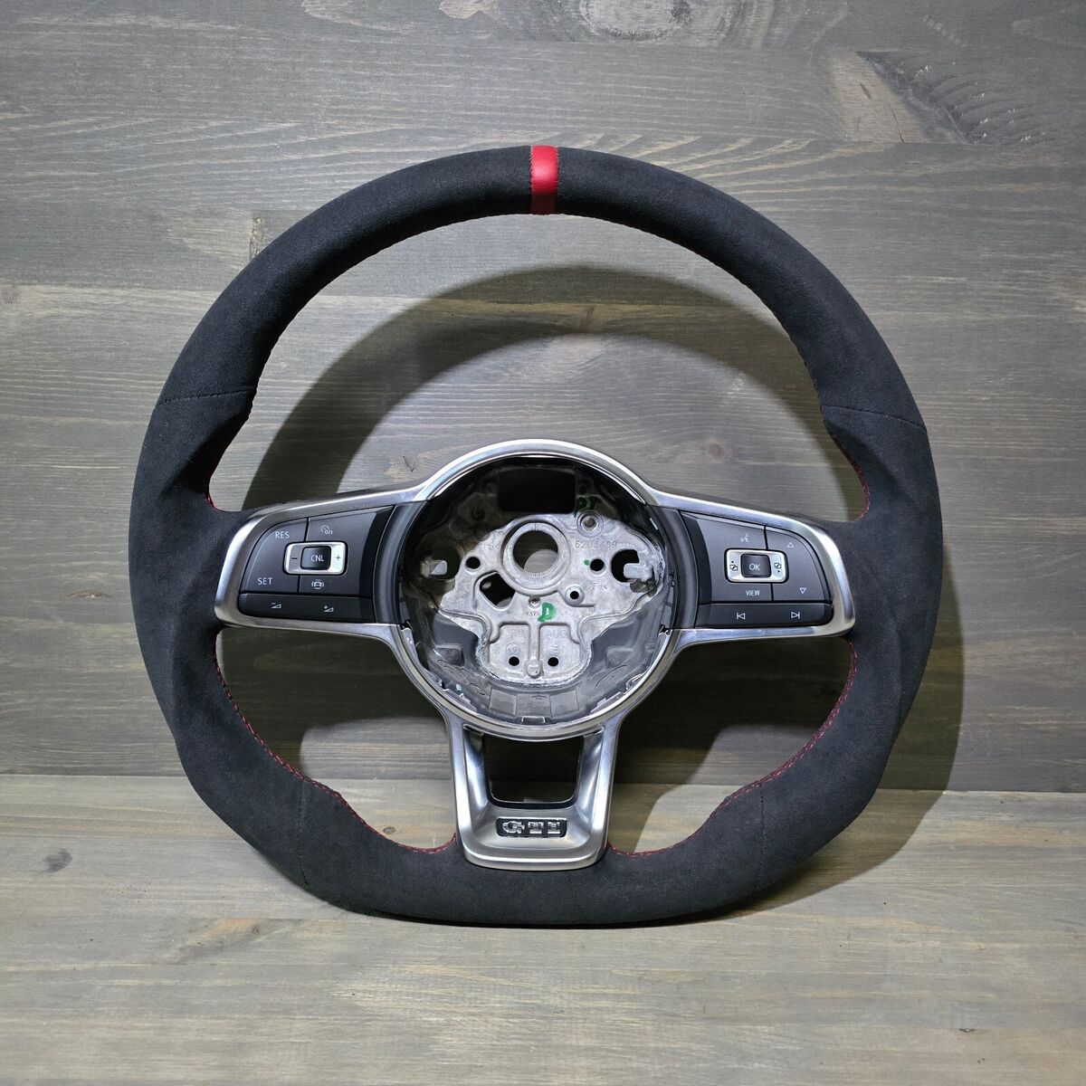 VW GOLF-7 / POLO / SCIROCCO CARBON FIBER STEERING WHEEL