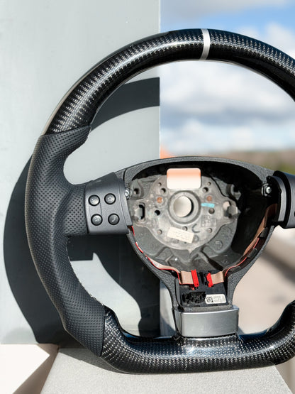 VW GOLF MK5 VOLANTE EN FIBRA DE CARBONO